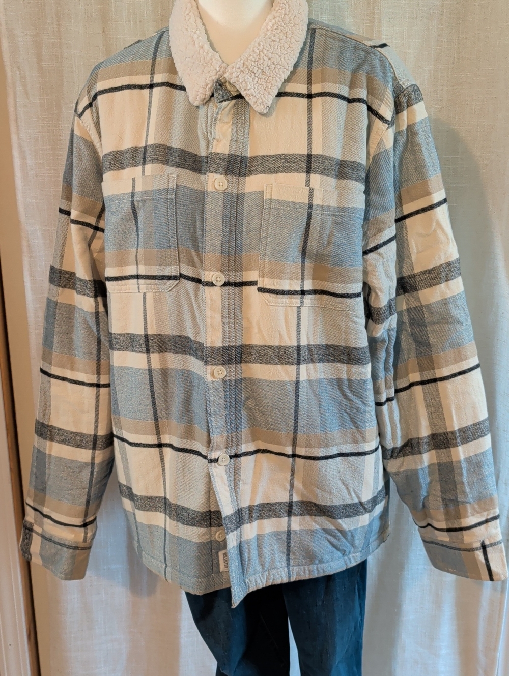 Hollister Plaid Sherpa-Collar Shirt Jacket in Cream & Light Blue